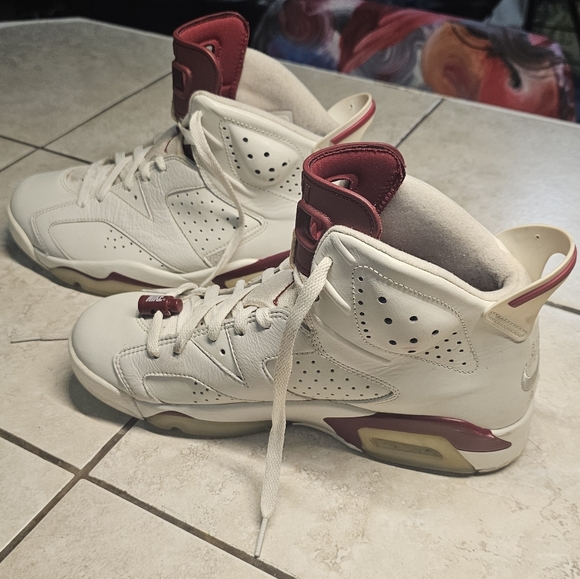 Air Jordan 6 Retro Maroon Nike 8 - Picture 6 of 10